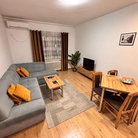 R-Residency Ll Lägenhet Banja Luka Exteriör bild