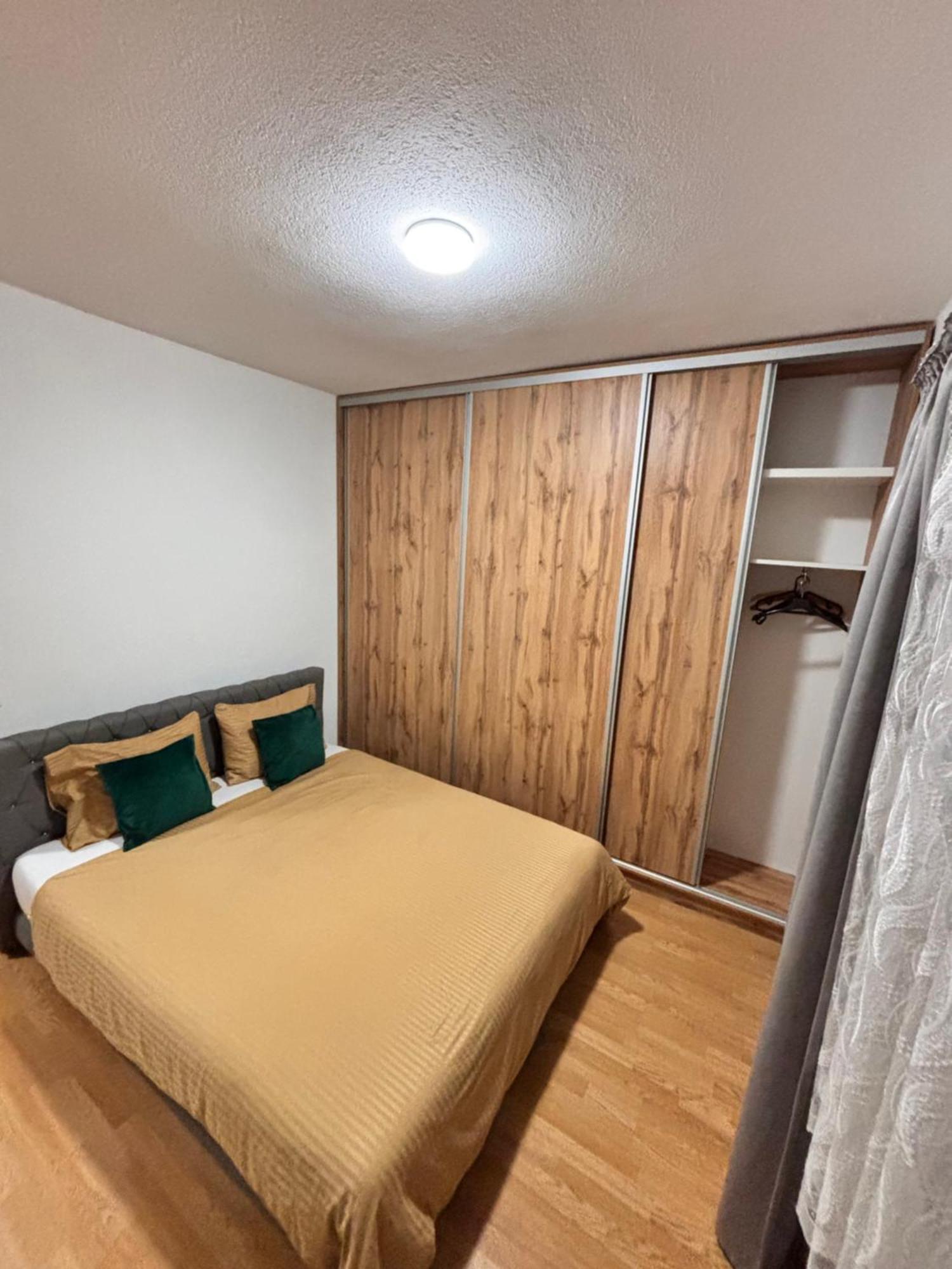 R-Residency Ll Lägenhet Banja Luka Exteriör bild