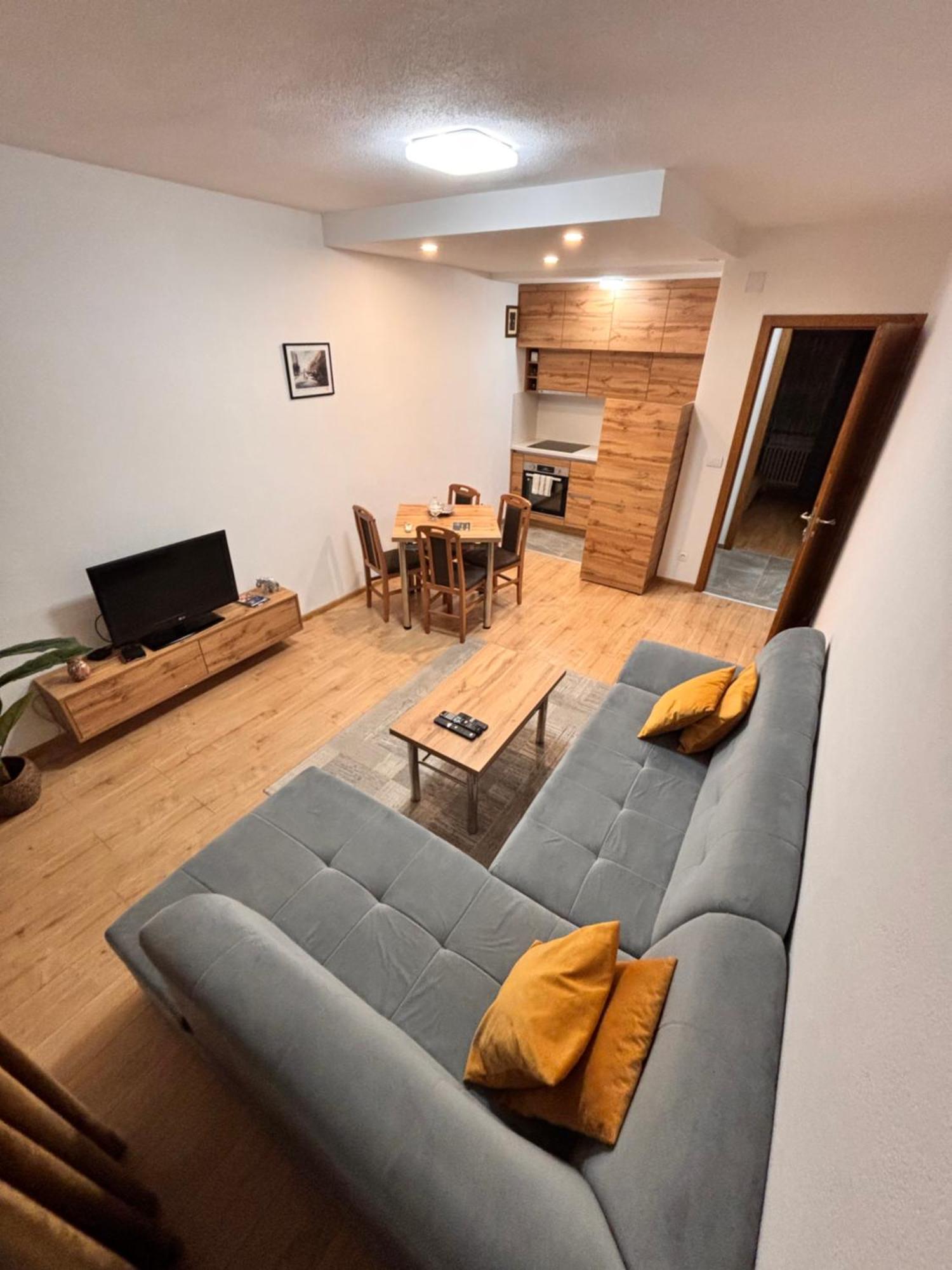 R-Residency Ll Lägenhet Banja Luka Exteriör bild